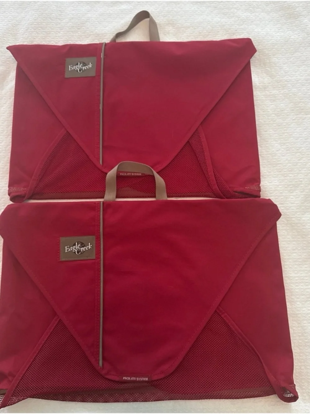 2 red Eagle Creek Pack-It Garment Folder nwot